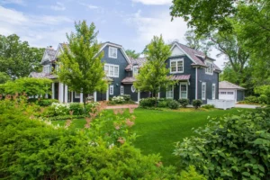 Read more about the article Luxury Estate Plant Care And Softscape Maintenance FAQs