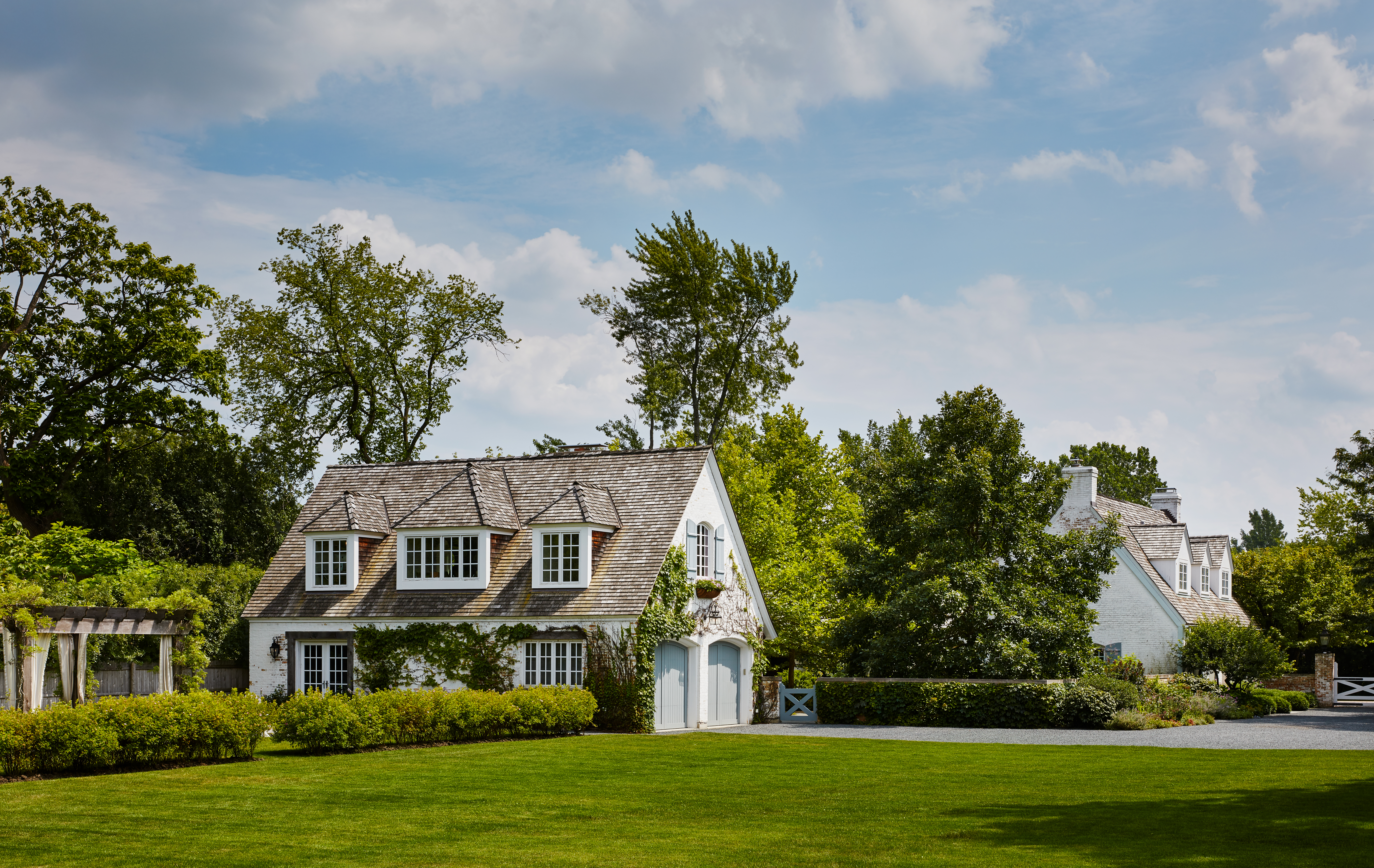 Large maintained estate property